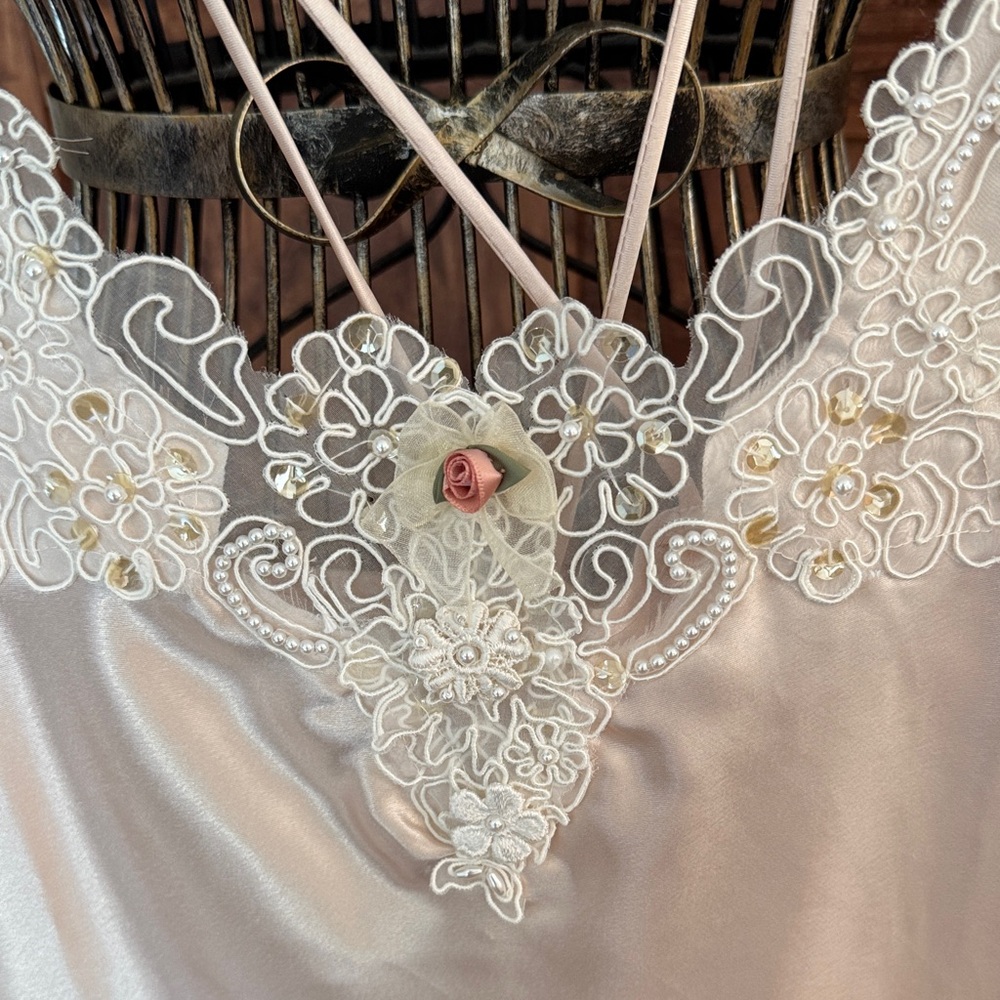 Lace & Beaded Detailed Short Robe  with Chemise by California Dynasty S - Picture 2 of 16
